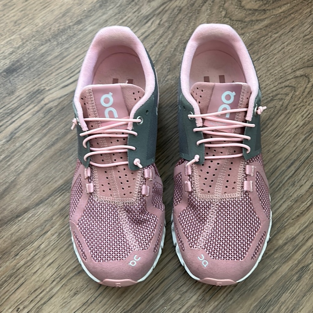 On cloud running cloud 5 shoes Womens
